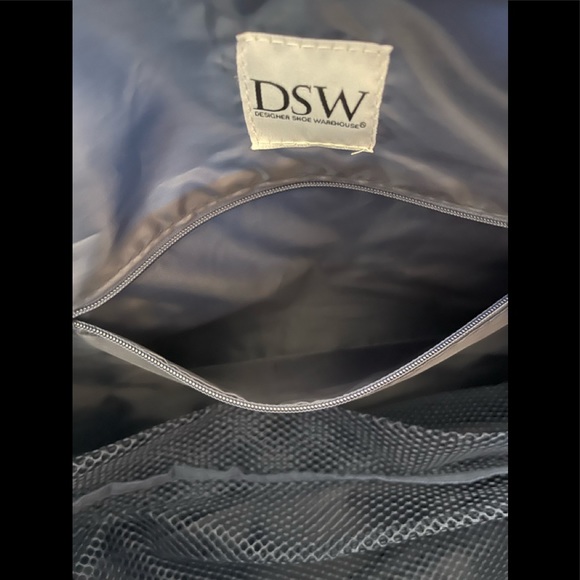 DSW Large Two Tone Blue Tote with Interesting Pockets - Picture 5 of 12